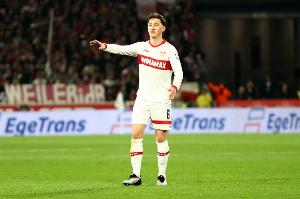 pg电子平台-曼晚：曼联不妨考虑斯图加特中场斯蒂勒，他也与皇马联系在一起