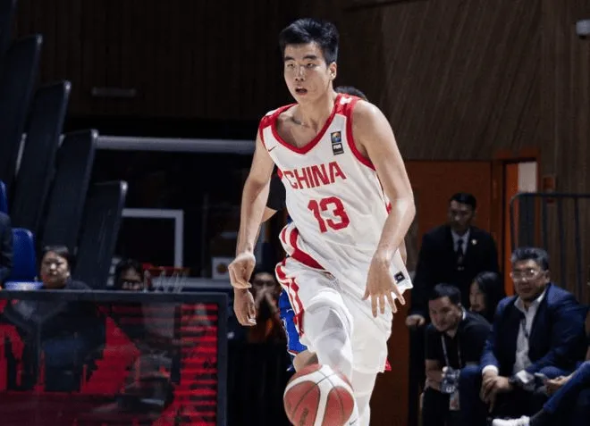 pg电子登录-张懿赵杰全场出战16分钟9中1，三分5中0得到3分4板3助攻