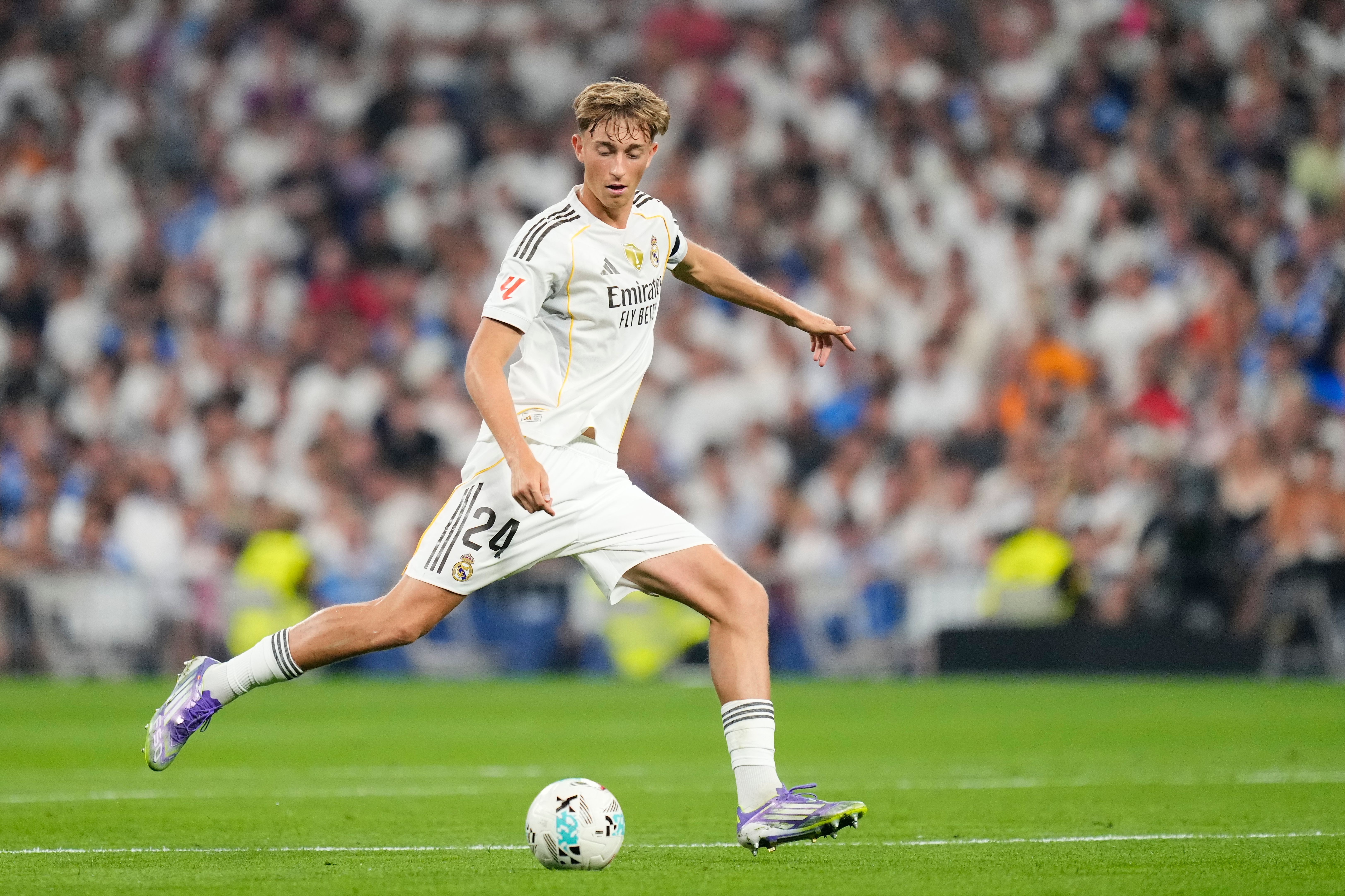 pg电子注册-马卡报：赫伊森风格接近布斯克茨，未来或可探索中场位置的新可能