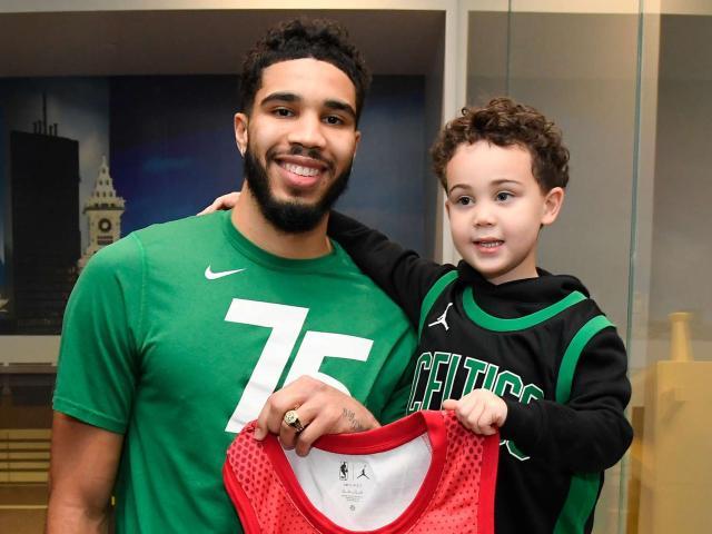 jayson-deuce-tatum-1-881a325420154e1c8729c2a24b6e75d7.jpg